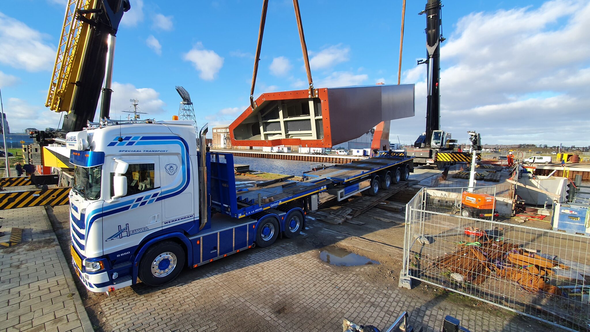 Dokbrug Vlissingen – Loon- En Transportbedrijf L.A. Van Den Heuvel B.V.